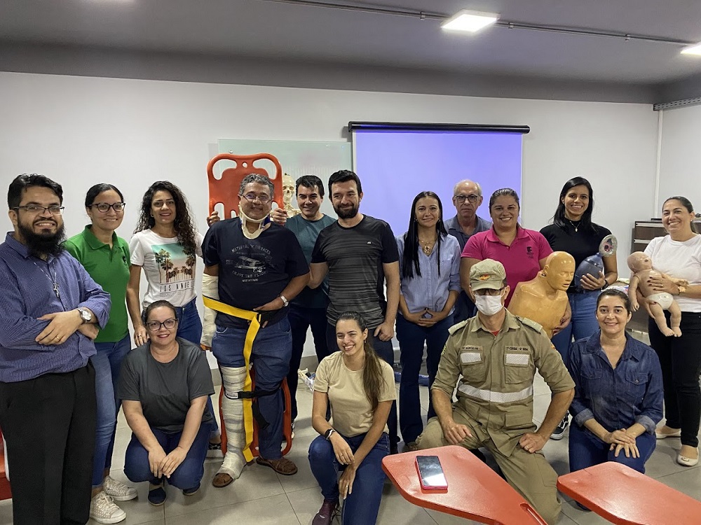 Grupo dos servidores que participou do treinamento no período da manhã